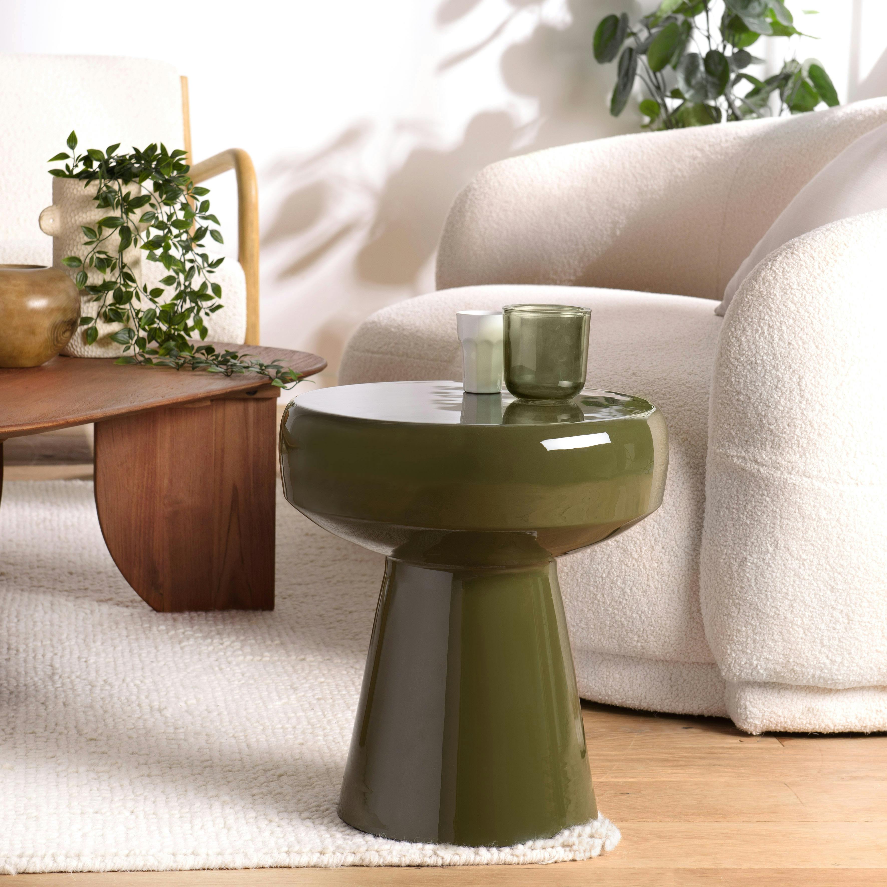 Table d'appoint design en fer couleur vert sapin ELORA