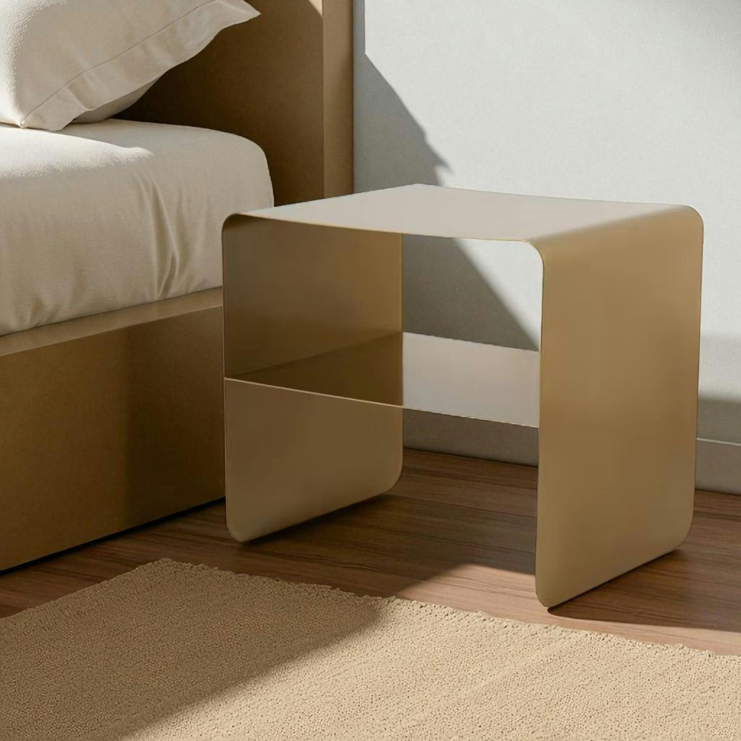 Table d’appoint design métal doré – 2 plateaux SFAX