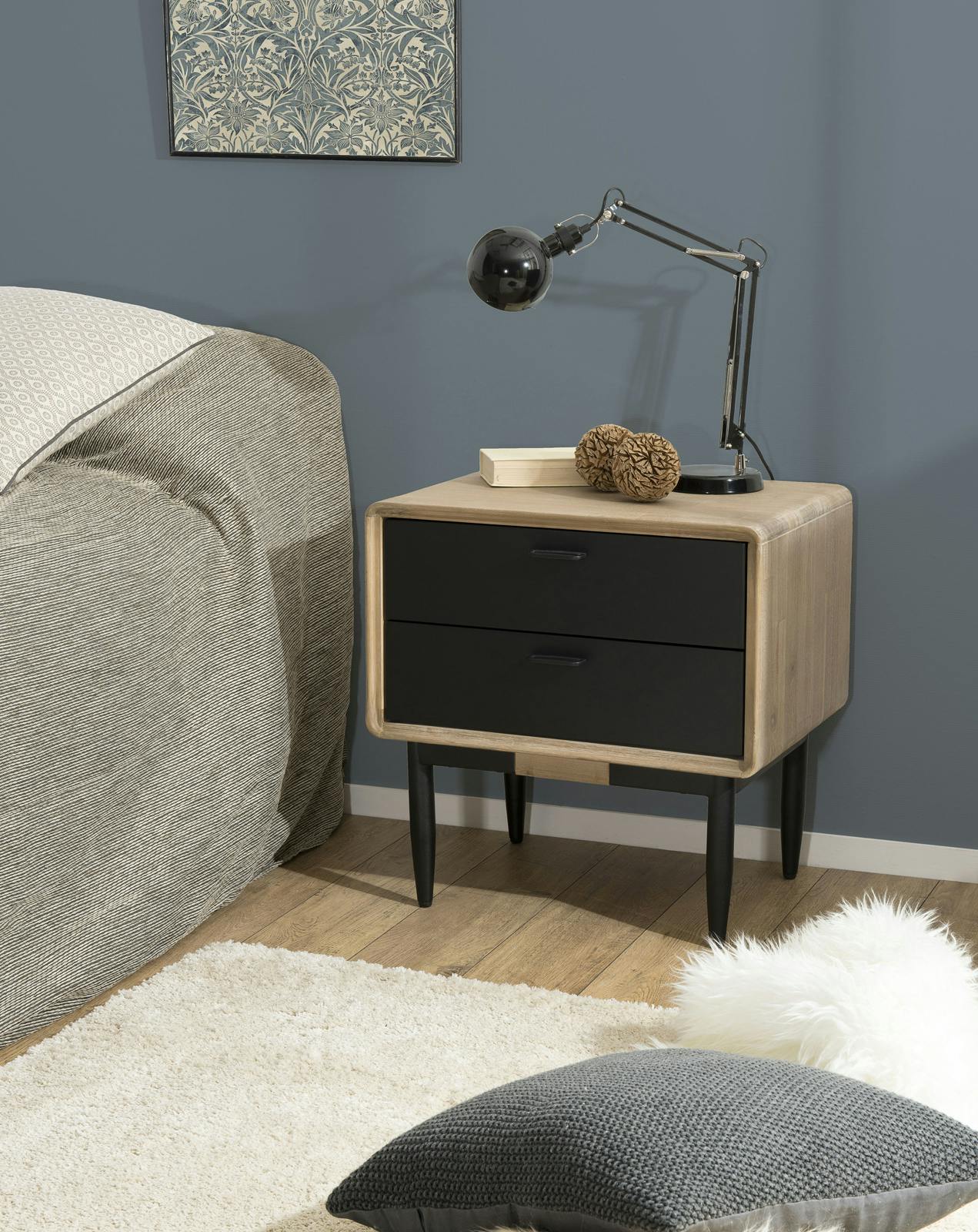 Table de Chevet en Acacia massif couleur naturelle 2 tiroirs noirs et pieds métal 60x45x60cm PALMEIRA