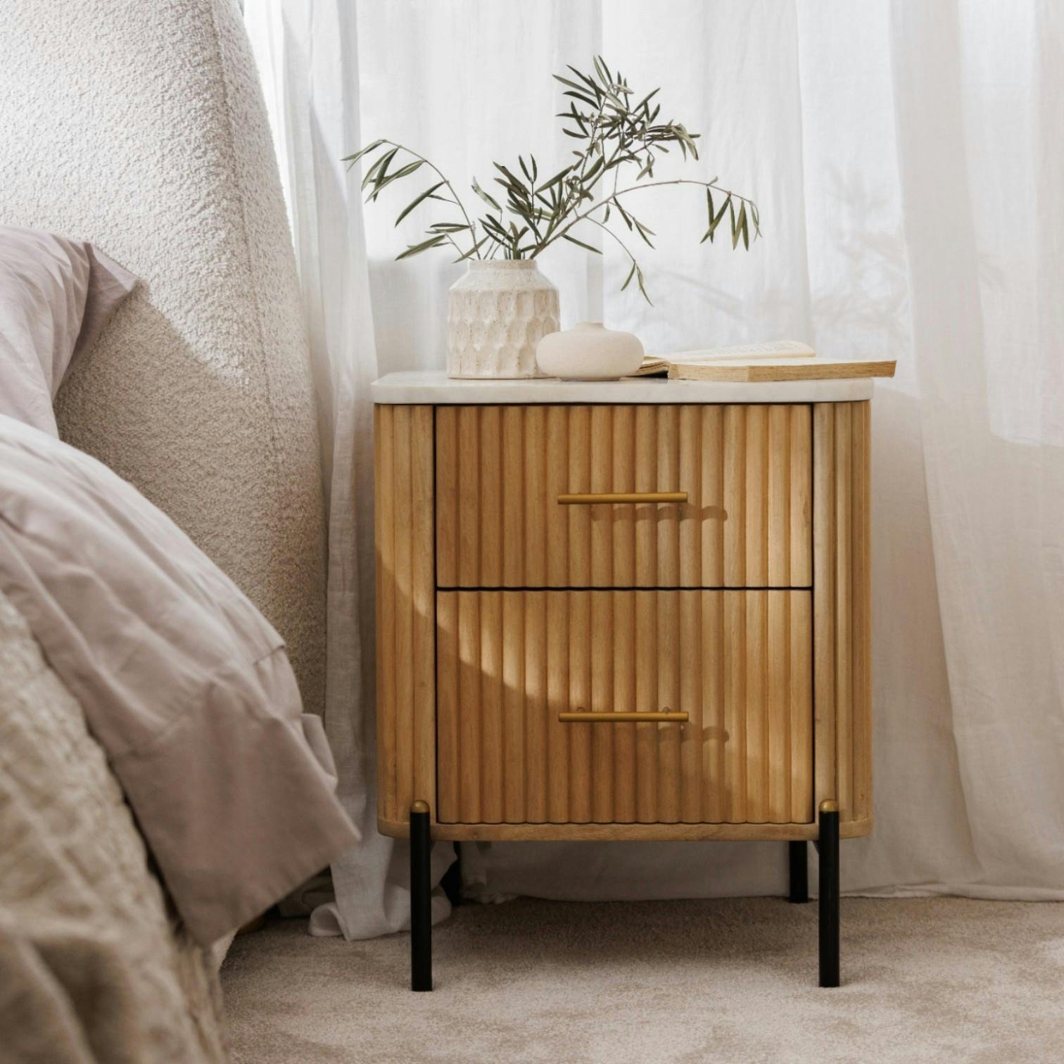 Table de chevet en bois de manguier et marbre MASSA