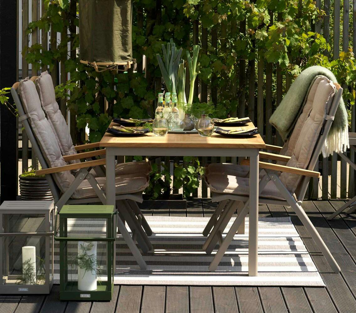 Table de jardin extensible en aluminium gris sable et teck 152/210 cm OSLO