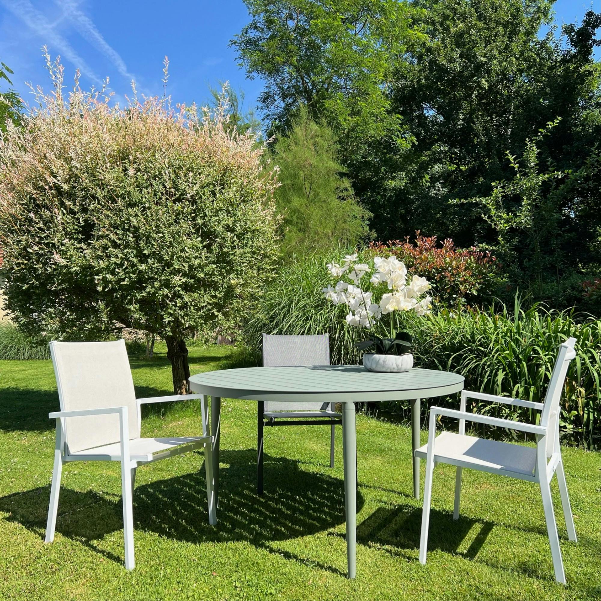 Table de jardin ronde en aluminium vert argile Ø 130 cm STOCKHOLM