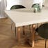 Table de repas béton beige pieds bois design DIKA