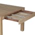 Table a manger extensible en bois naturel de style contemporain
