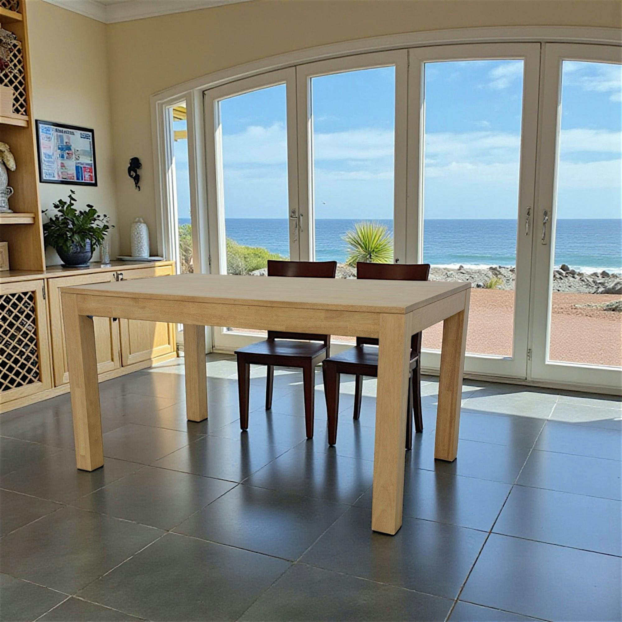 Table de repas rectangle Hévéa 140x90x76cm HELENA