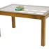 Table de repas rectangle Hévéa avec plateau verre posé sur quadrillage bois 138,5x89,5x76cm HELENA