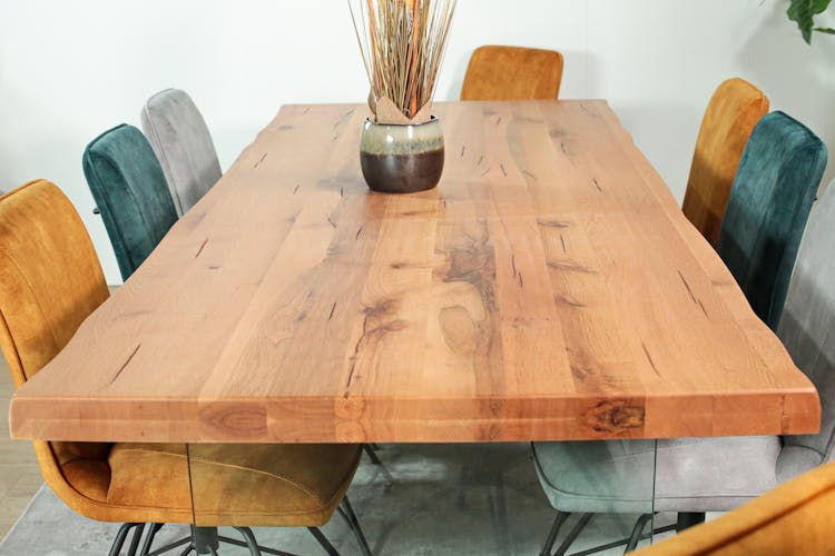 Table extensible en chêne huilé bords naturels et verre 240 cm PALERME