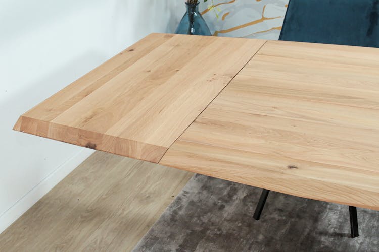 Table extensible pied central en chêne blanc 240 cm MESSINE