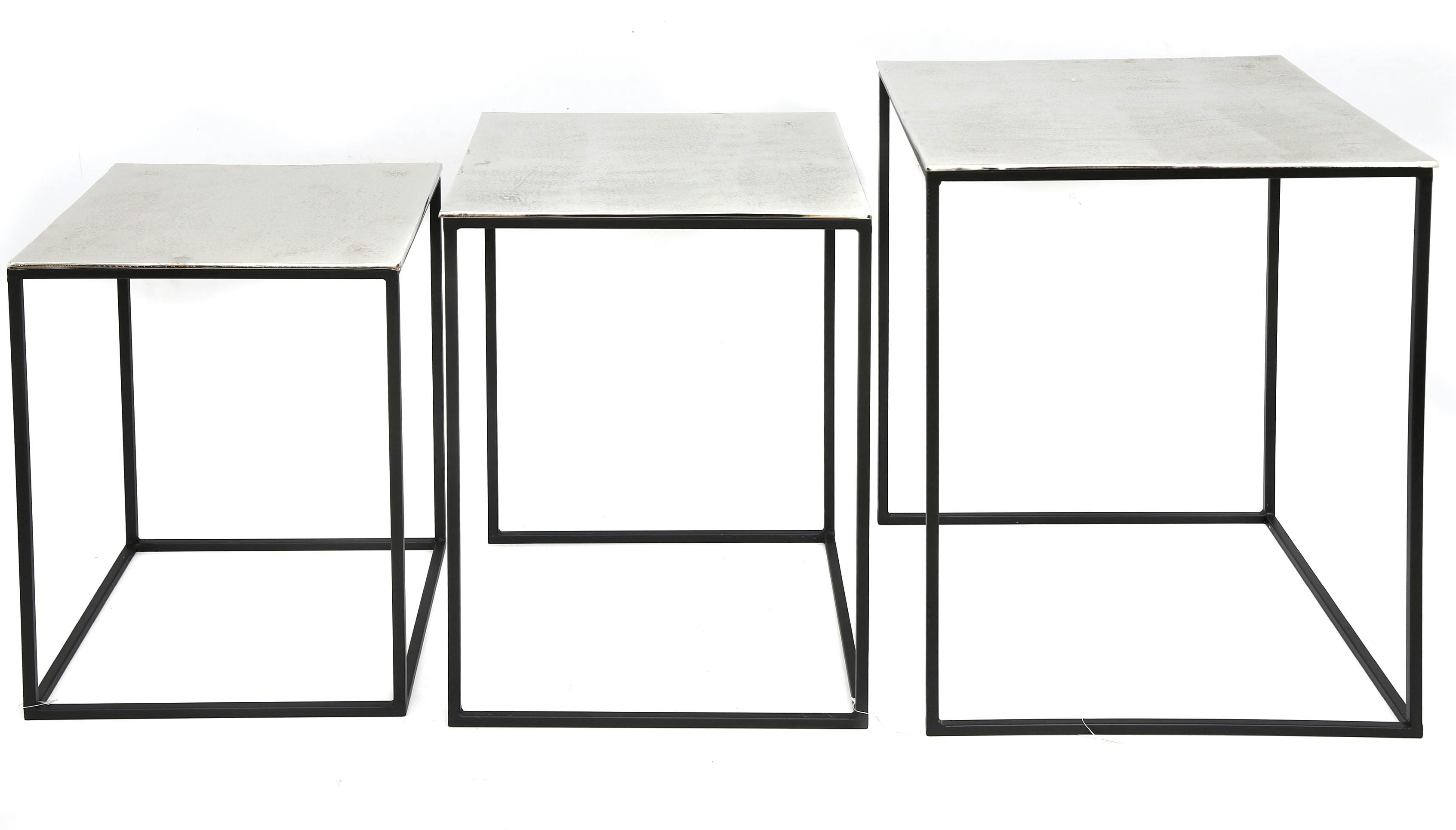 Table gigogne moderne (lot de 3)