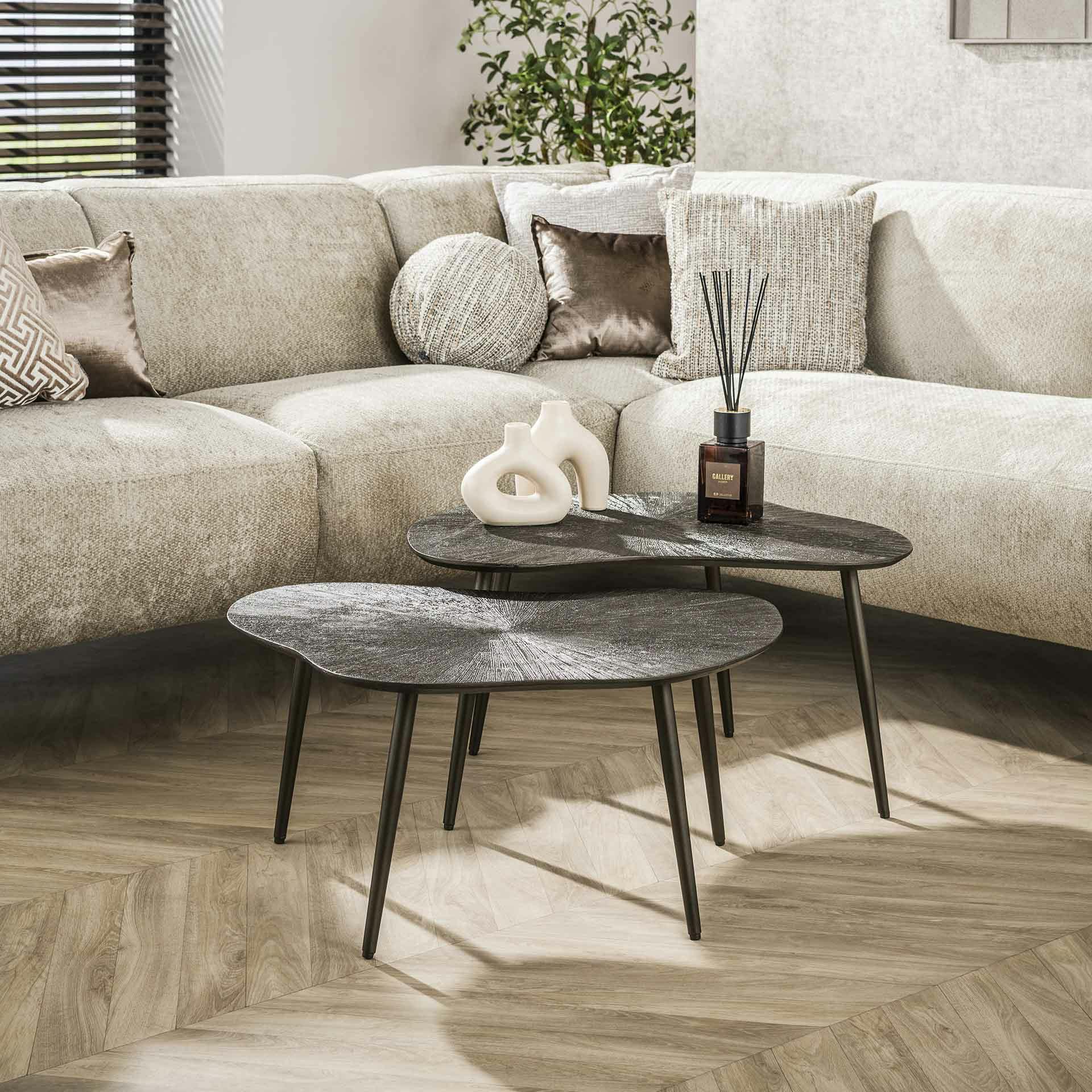 Table gigogne organique – brun bronze, forme libre (lot de 2) RALF