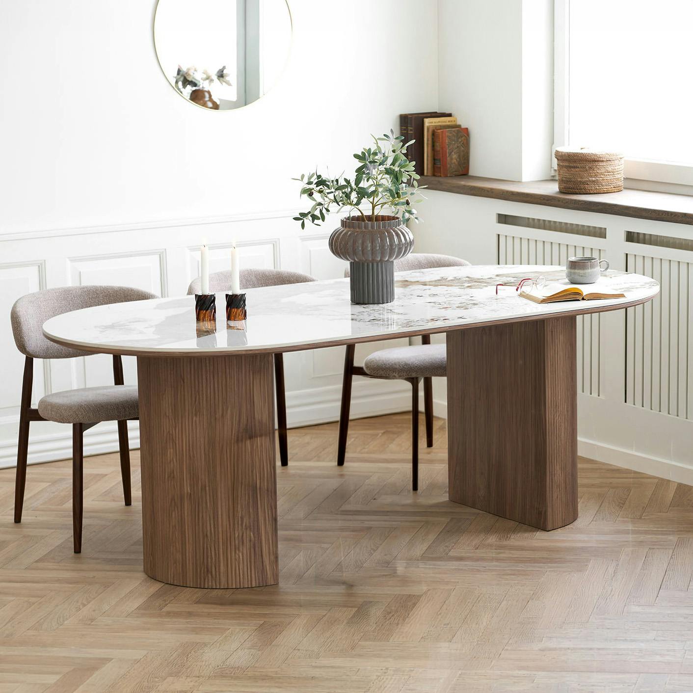 Table ovale en céramique blanche marbrée 210 cm PRATO