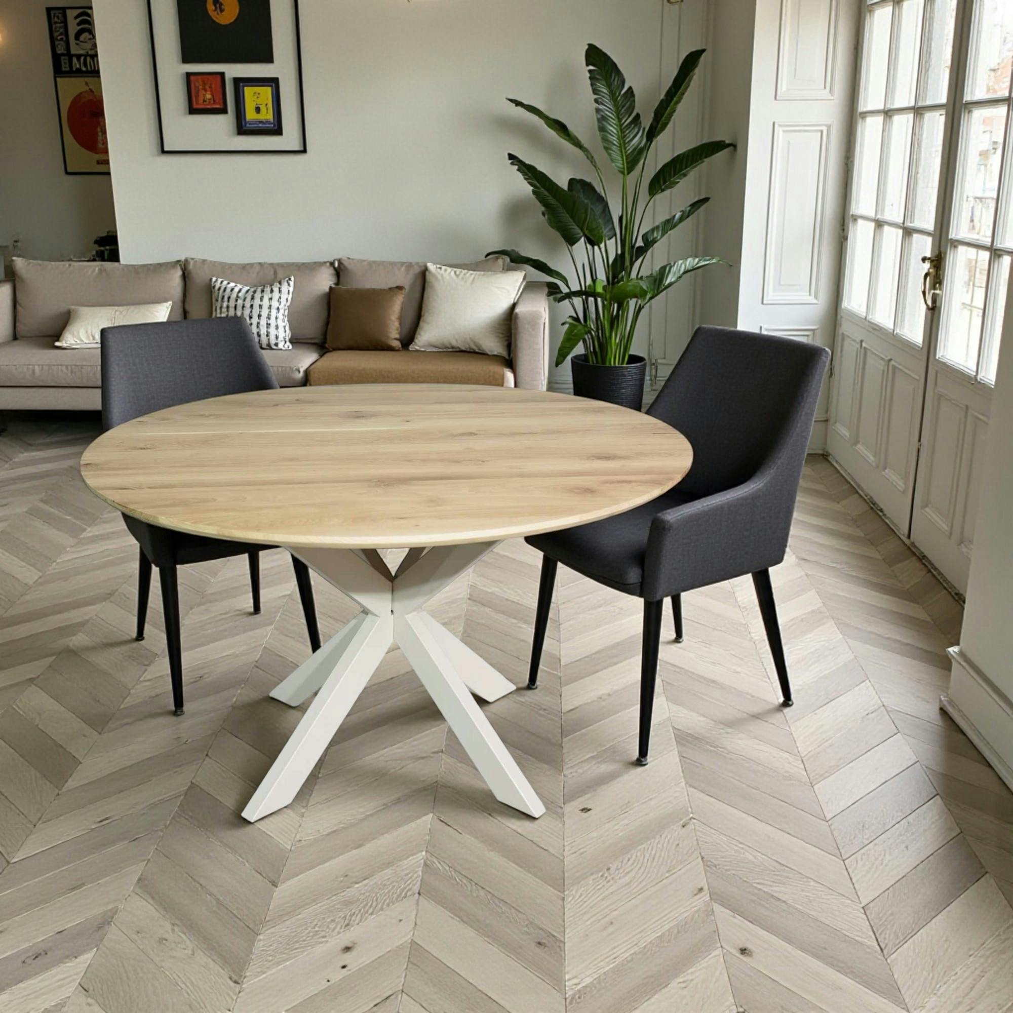 Table ronde en bois pied blanc Ø110 cm LEXTON