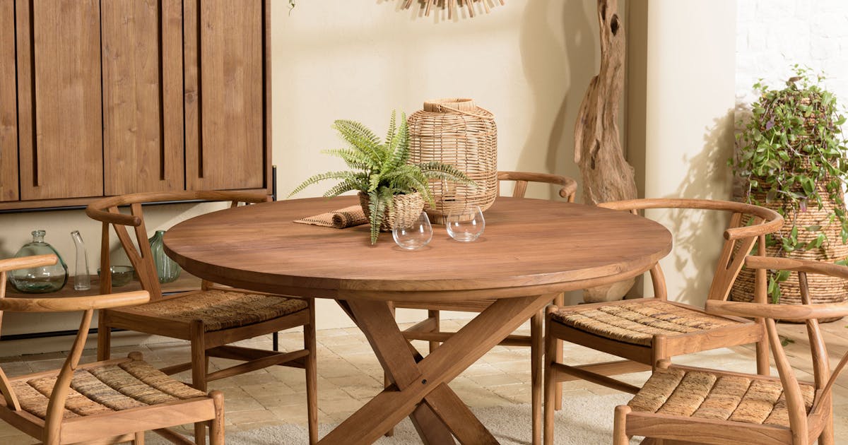 Table ronde en teck massif recyclé 130 cm pied croisé bois SWING ...