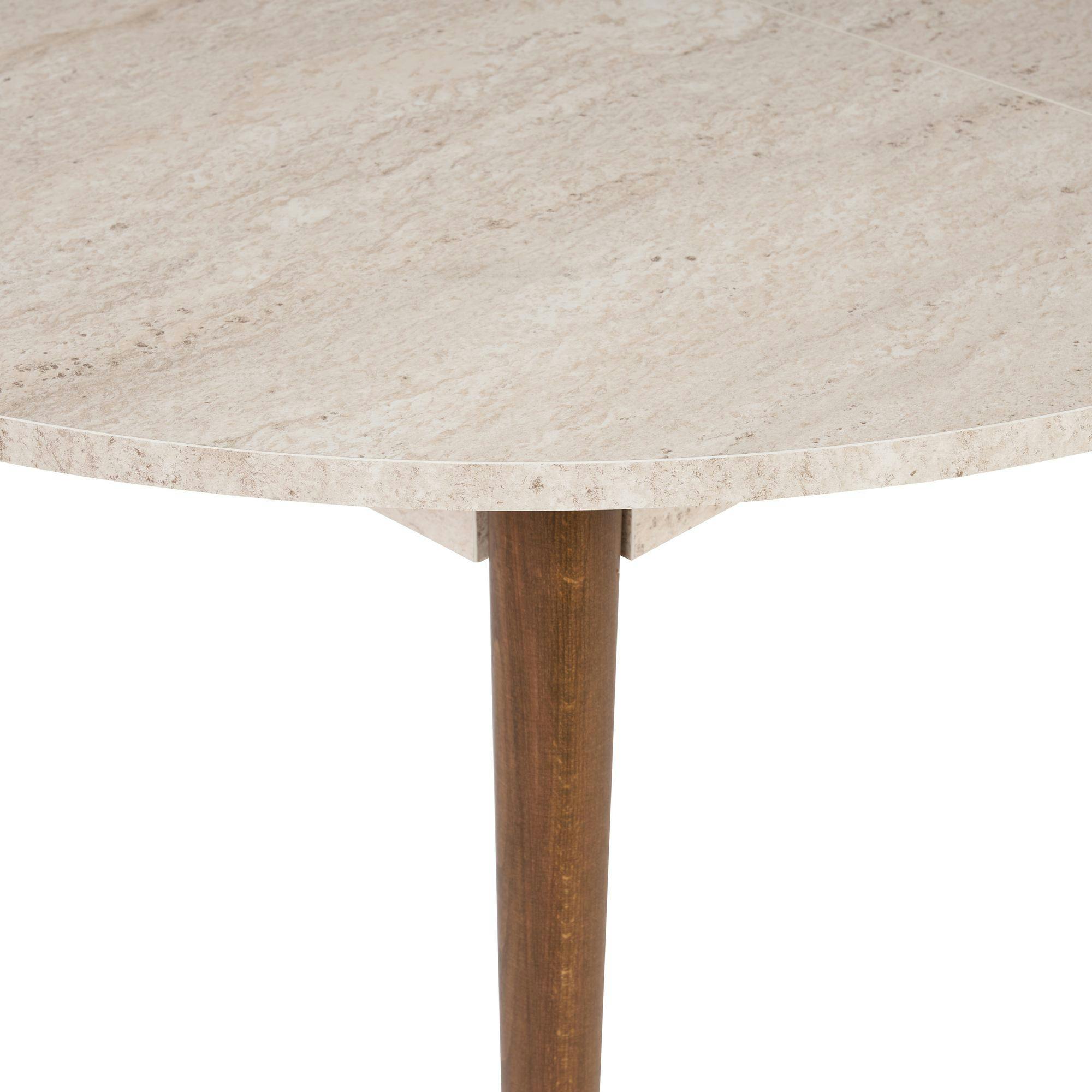 Table ronde extensible effet travertin et noyer 100-131 cm MARFA ...