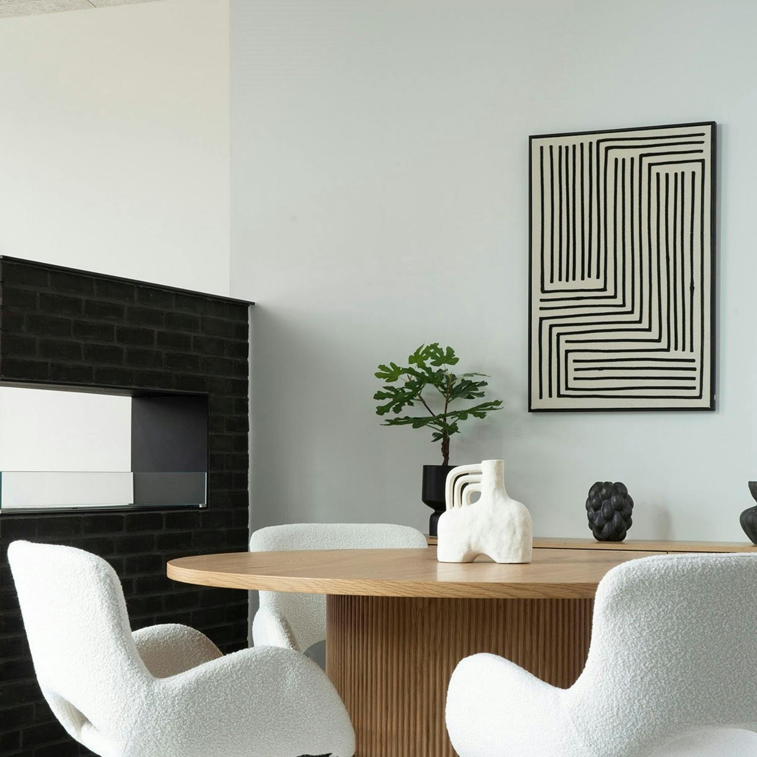 Tableau noir et blanc motif labyrinthe avec cadre 60x90 cm