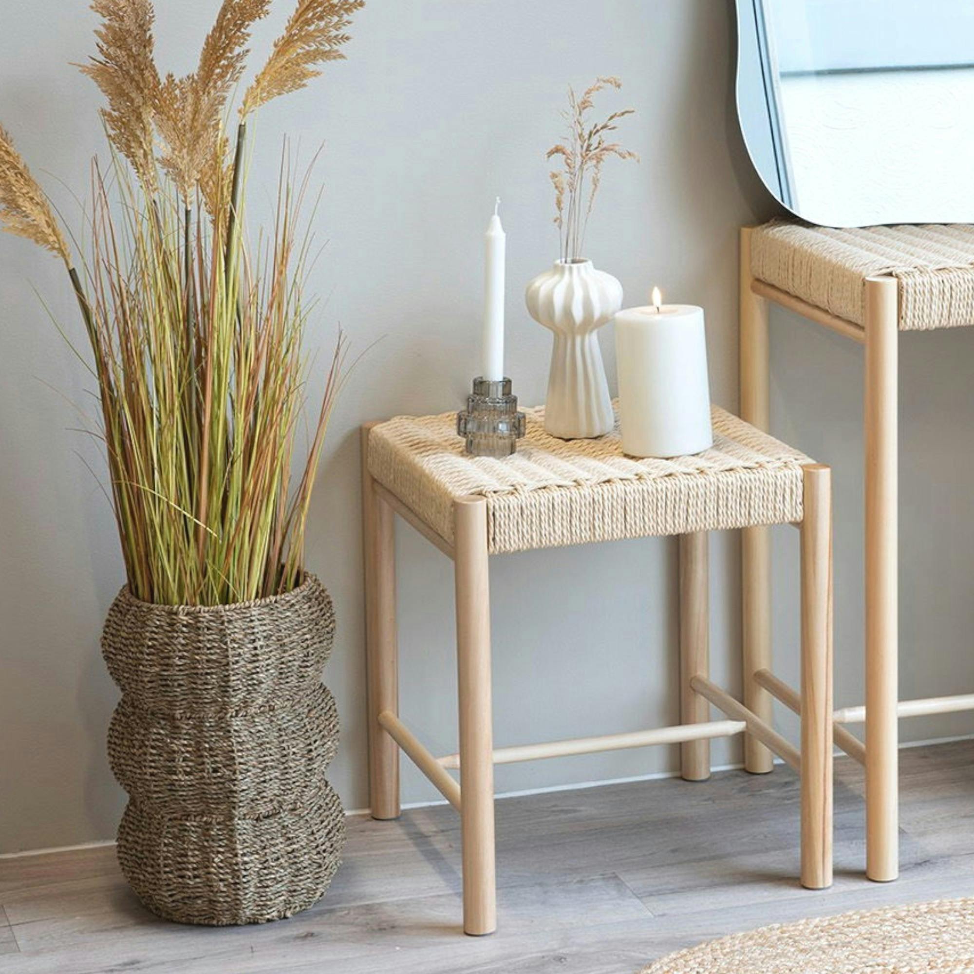 Tabouret bas carré en bois clair et corde tressée TALLINN