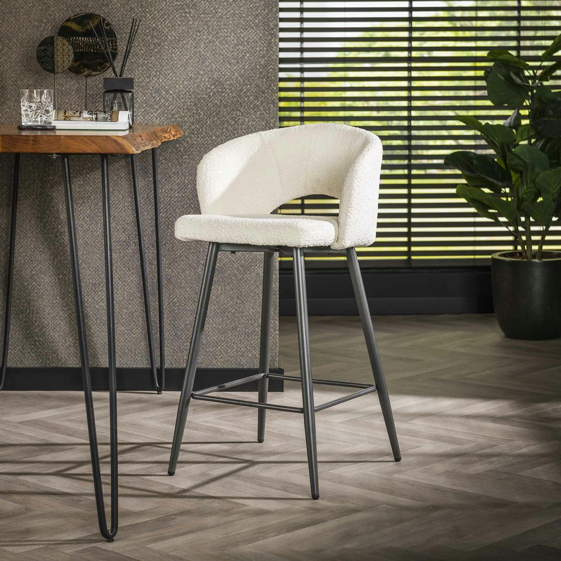 Tabouret de bar en tissu bouclette blanc avec dossier ouvert (lot de 2) GALWAY