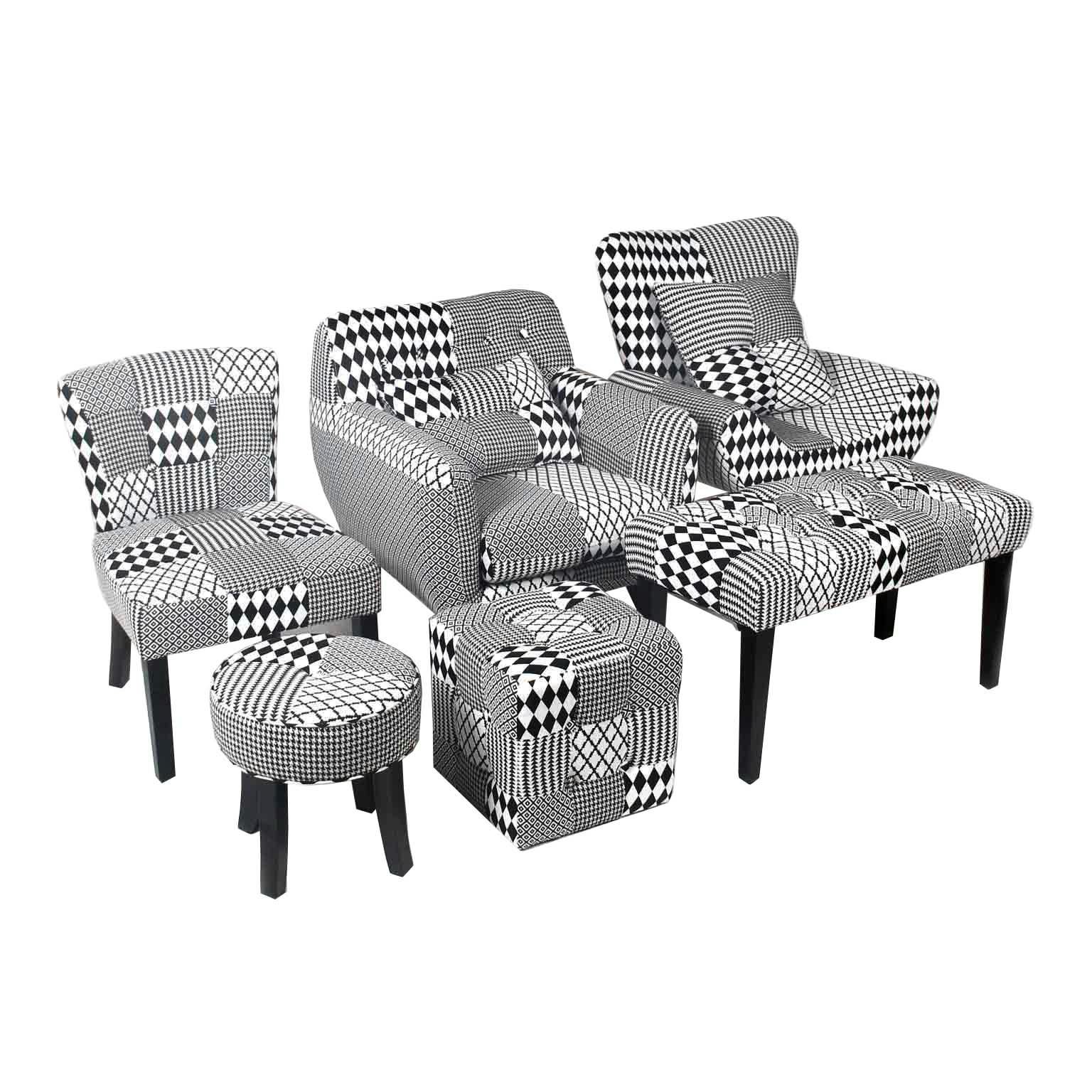 Pouf bas tissu indien brodé, motif traditionnel noir sur fond blanc