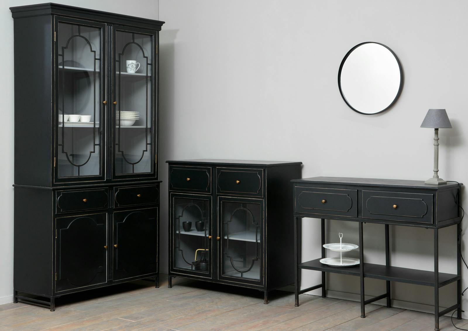 Vaisselier 2 Corps en bois noir, 2 tiroirs et 4 portes dont 2 vitrées avec décor métal 110x45x210cm ACADEMIE