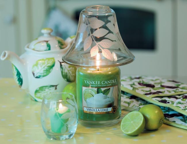 Vanille Citron Vert bougie parfumée moyenne jarre YANKEE CANDLE