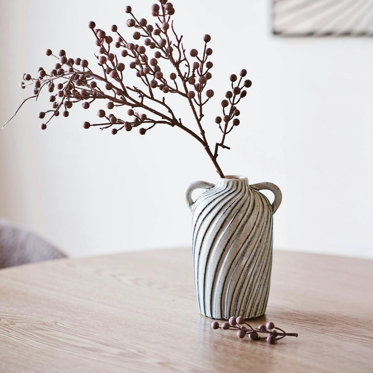 Vase déco beige bleu en céramique à petites anses