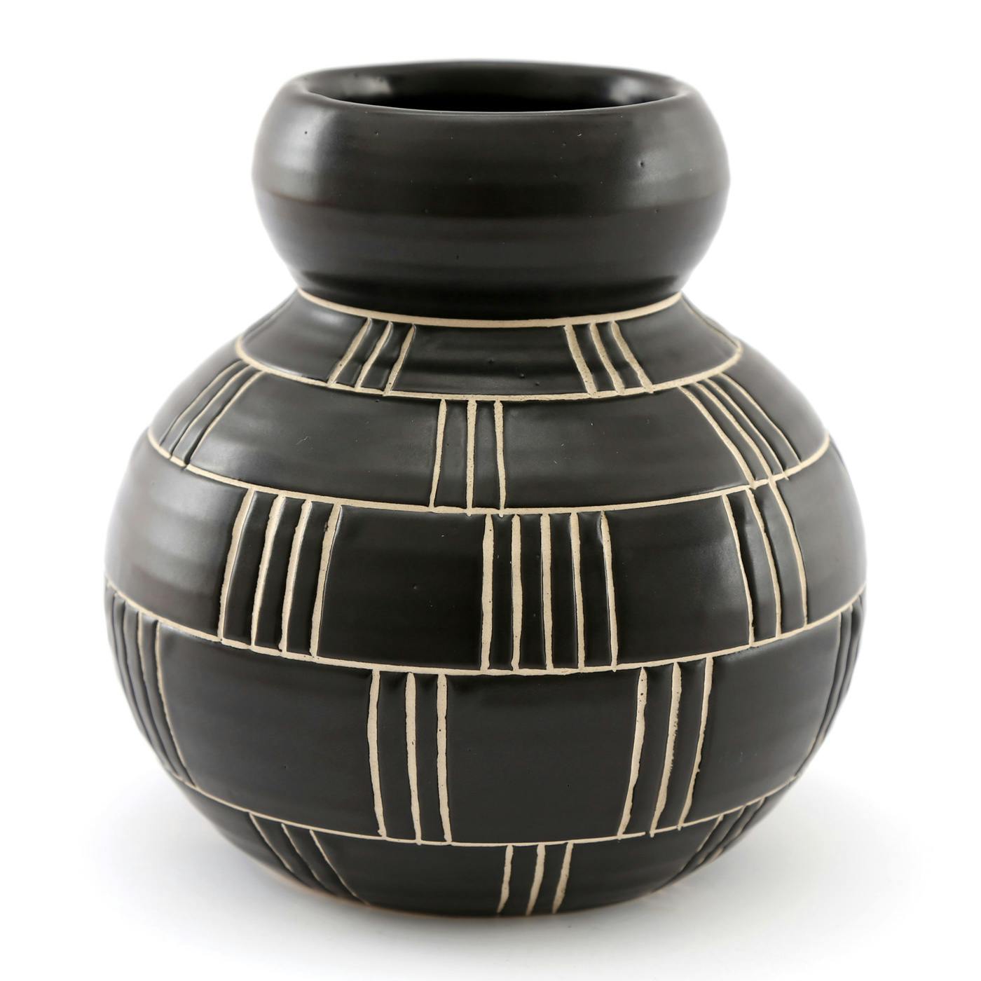 Vase noir motif linéaire 15 cm