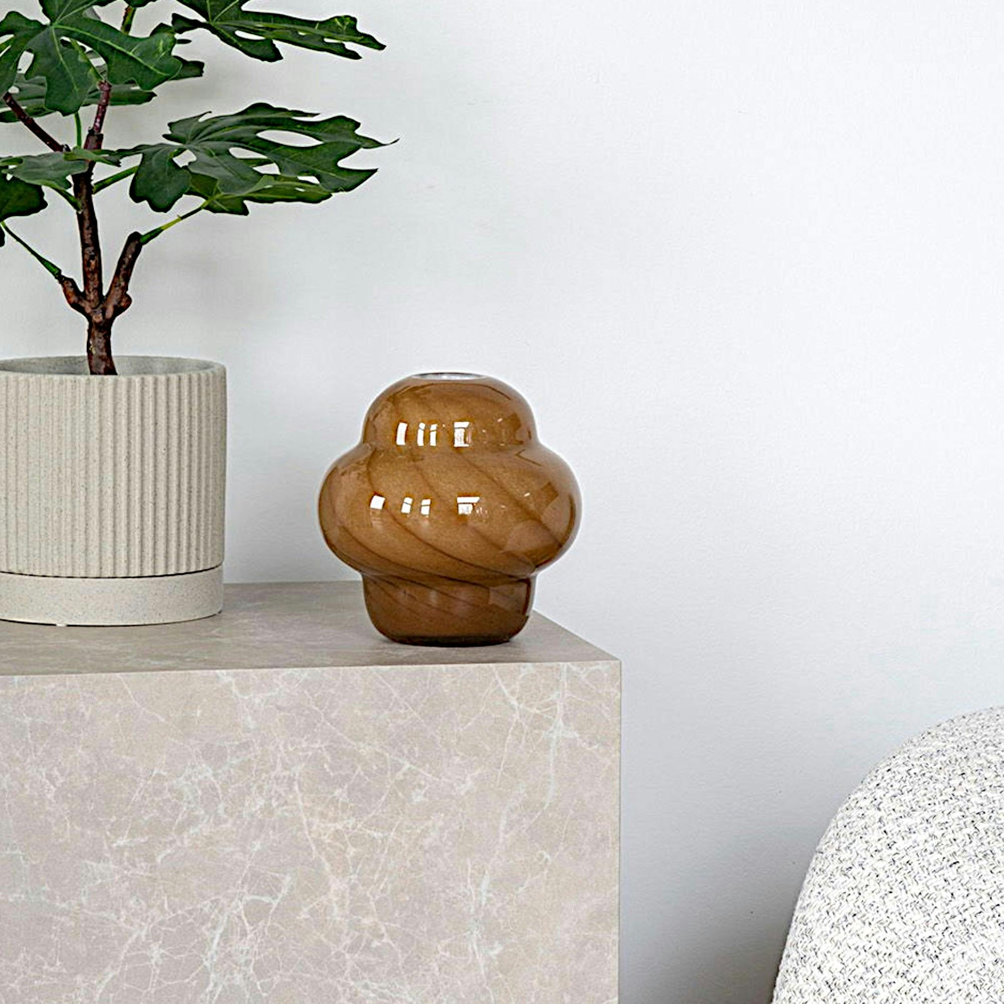 Vase vintage marron forme ronde