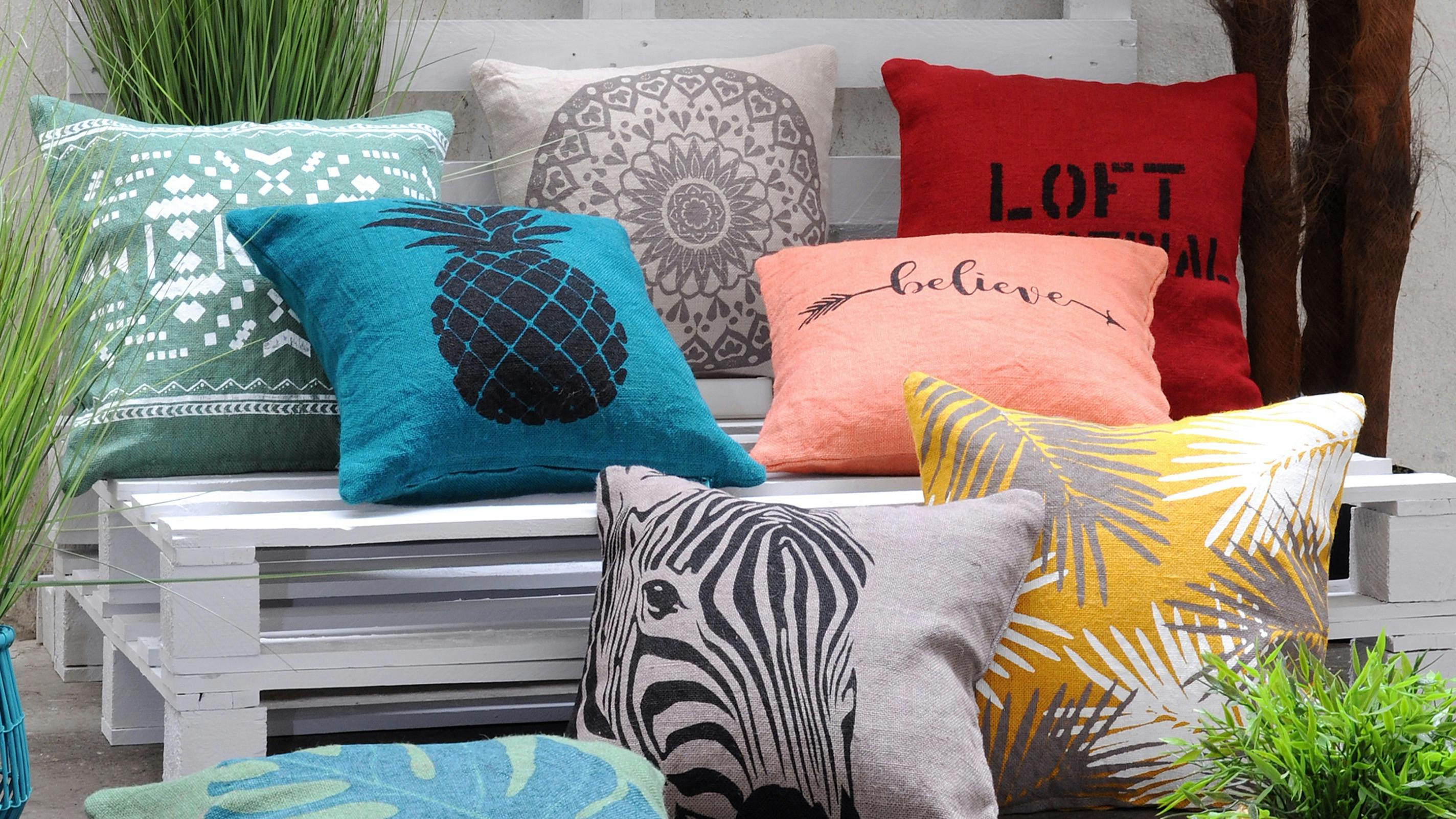 Textile : coussin, plaid...
