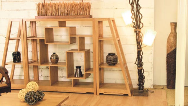 Bibliothèques Personnalisables : escalier, avec échelle...