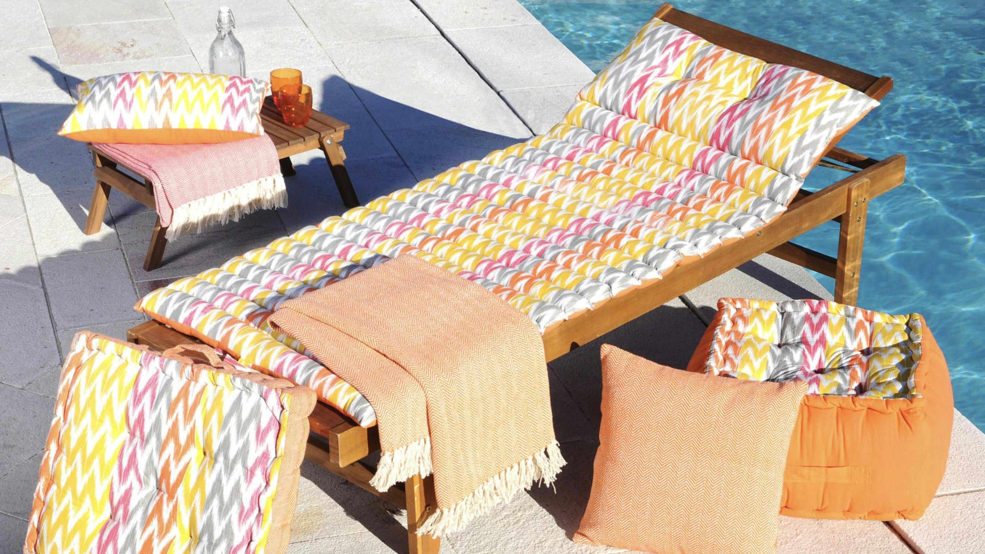 Matelas bains de soleil : vert, rouge...